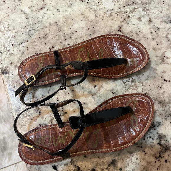Sam Edelman Gigi T Strap Black Sandals - Picture 1 of 5